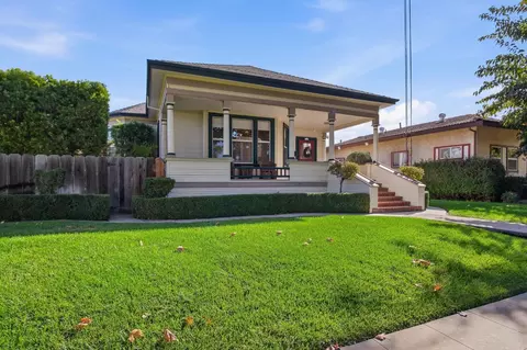 Exterior - 1026 Main St, Newman, CA 95360 photo 2 of 10