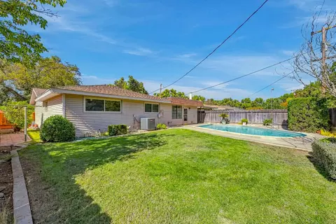 Exterior - 3224 Nottingham Ave, Merced, CA 95340 photo 7 of 16