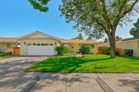 Exterior - 3224 Nottingham Ave, Merced, CA 95340 photo 10 of 16