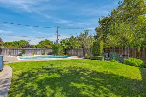 Exterior - 3224 Nottingham Ave, Merced, CA 95340 photo 6 of 16