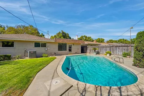 Exterior - 3224 Nottingham Ave, Merced, CA 95340 photo 8 of 16
