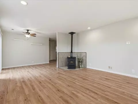 Living - 3319 Meadow Ct, Rescue, CA 95672 photo 2 of 5