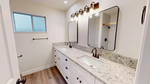 Bath - 1817 E Rumble Rd, Modesto, CA 95355 photo 3 of 6