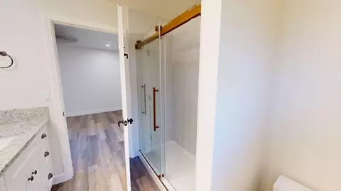 Bath - 1817 E Rumble Rd, Modesto, CA 95355 photo 6 of 6