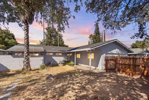 7975 Lichen Dr, Citrus Heights, CA 95621