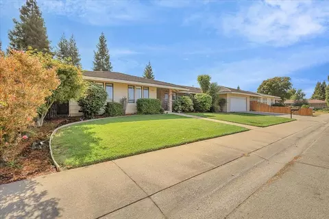 1690 Sharon Dr, Yuba City, CA 95993