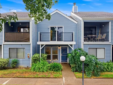 5947 Main Ave #C, Orangevale, CA 95662