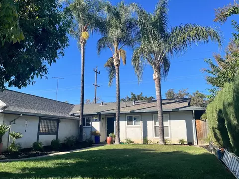 7041 Flamingo Way, Sacramento, CA 95828