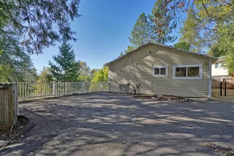 Exterior - 1677 Ronald Loop, Placerville, CA 95667 photo 2 of 20