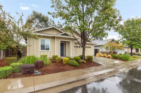 1543 Hutchison Valley Dr, Woodland, CA 95776