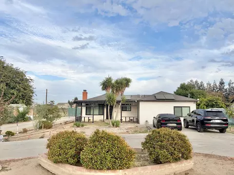 Exterior - 16280 Cottage Ave, Manteca, CA 95336 photo 2 of 12