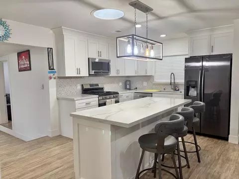 Kitchen - 16280 Cottage Ave, Manteca, CA 95336 photo 1 of 4