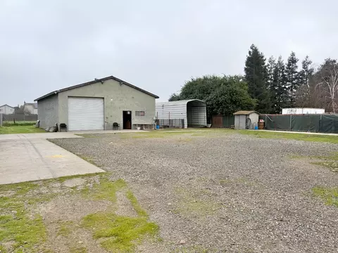 Exterior - 16280 Cottage Ave, Manteca, CA 95336 photo 8 of 12