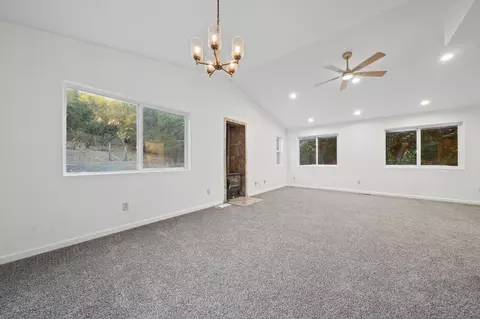Living - 18345 Sugar Loaf Rd, Jackson, CA 95642 photo 6 of 17