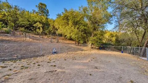 Exterior - 18345 Sugar Loaf Rd, Jackson, CA 95642 photo 14 of 18