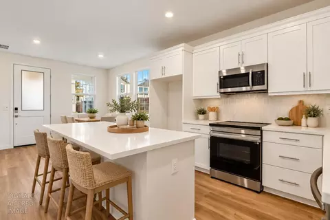 8639 Starburst Way, Sacramento, CA 95823