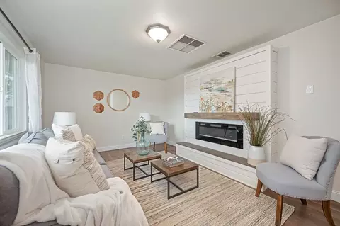 4601 Volo Mine Dr, Diamond Springs, CA 95619