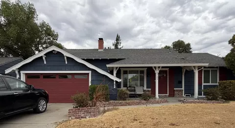 4709 Forest Pkwy, Sacramento, CA 95823