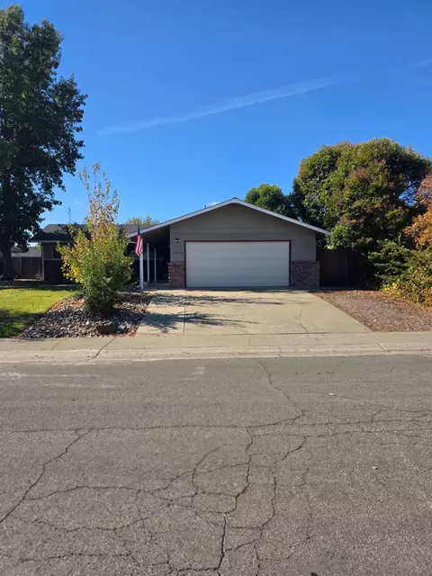 3413 Buccaneer Cir, Sacramento, CA 95826