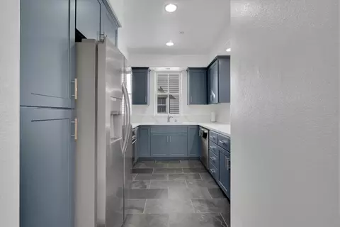 Kitchen - 1045 Sanderling Dr, Hercules, CA 94547 photo 1 of 4