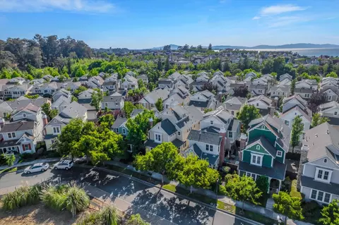 View/Area - 1045 Sanderling Dr, Hercules, CA 94547 photo 1 of 8