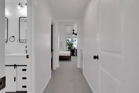 Entry Way - 1045 Sanderling Dr, Hercules, CA 94547 photo 4 of 5