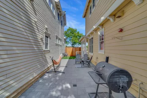 Exterior - 1045 Sanderling Dr, Hercules, CA 94547 photo 9 of 12