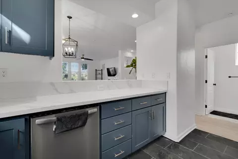Kitchen - 1045 Sanderling Dr, Hercules, CA 94547 photo 4 of 4