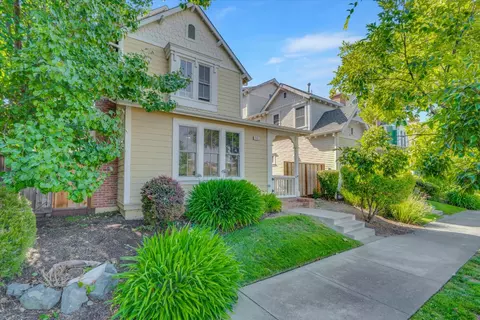 Exterior - 1045 Sanderling Dr, Hercules, CA 94547 photo 4 of 12