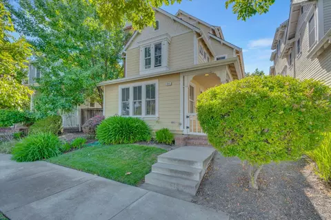 Exterior - 1045 Sanderling Dr, Hercules, CA 94547 photo 3 of 12
