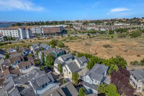 View/Area - 1045 Sanderling Dr, Hercules, CA 94547 photo 6 of 8