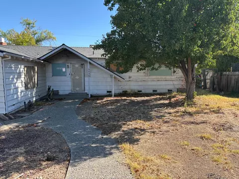 5036 Hemlock St, Sacramento, CA 95841