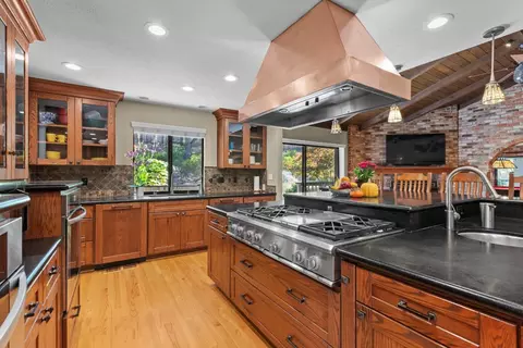 4440 Shady Oak Way, Fair Oaks, CA 95628