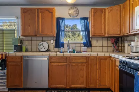 Kitchen - 3336 Riverside Dr, Riverbank, CA 95367 photo 3 of 3