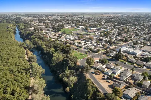 View/Area - 3336 Riverside Dr, Riverbank, CA 95367 photo 8 of 11