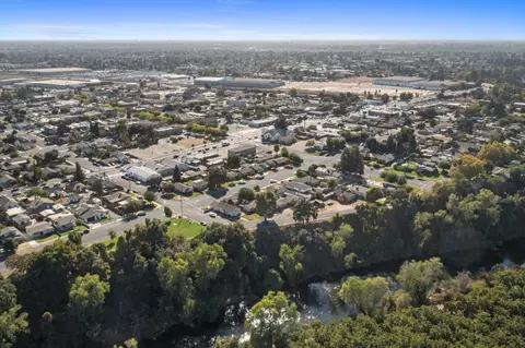 View/Area - 3336 Riverside Dr, Riverbank, CA 95367 photo 9 of 11