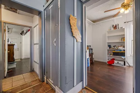 Entry Way - 3336 Riverside Dr, Riverbank, CA 95367 photo 3 of 6