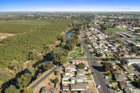 View/Area - 3336 Riverside Dr, Riverbank, CA 95367 photo 7 of 11