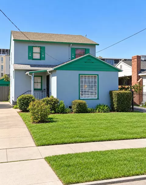 9431 Holly St, Oakland, CA 94603