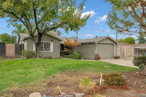 Exterior - 6207 Sylvester Way, Carmichael, CA 95608 photo 4 of 11