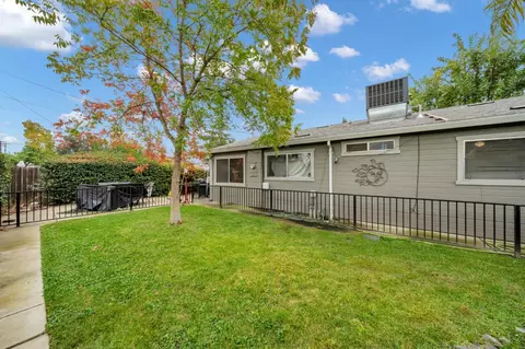 Exterior - 6207 Sylvester Way, Carmichael, CA 95608 photo 9 of 11