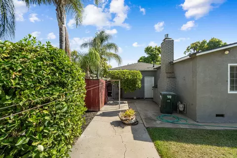 Exterior - 1429 Brannon Ave, Modesto, CA 95350 photo 10 of 13
