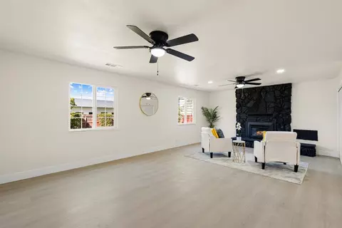 Living - 1429 Brannon Ave, Modesto, CA 95350 photo 4 of 8