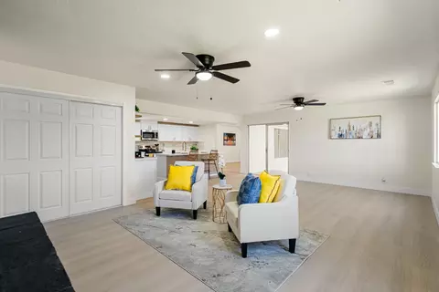 Living - 1429 Brannon Ave, Modesto, CA 95350 photo 7 of 8