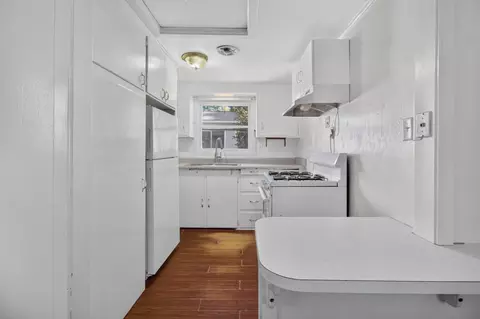 Kitchen - 2660 5th Ave, Merced, CA 95340 photo 6 of 7