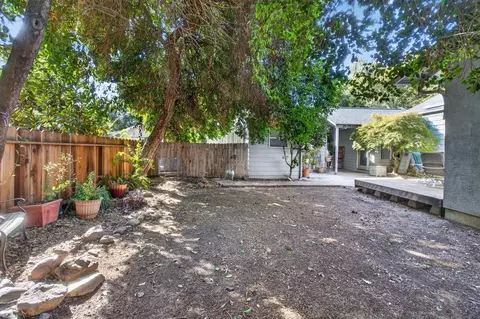 Exterior - 2660 5th Ave, Merced, CA 95340 photo 8 of 9