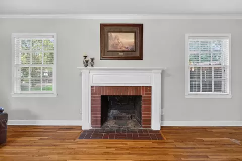 Living - 2660 5th Ave, Merced, CA 95340 photo 2 of 2