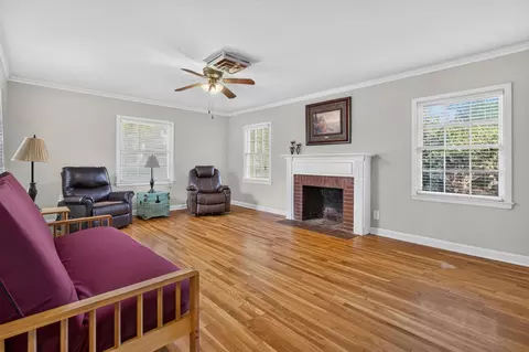 Living - 2660 5th Ave, Merced, CA 95340 photo 1 of 2