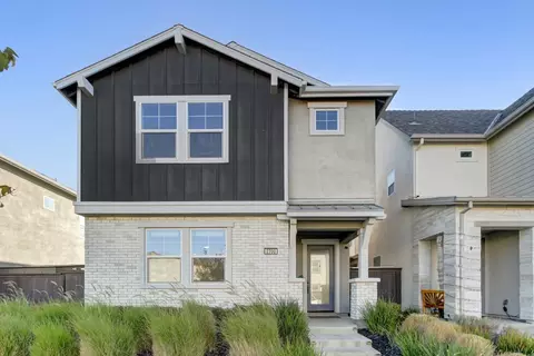 2700 Bathford St, Sacramento, CA 95833