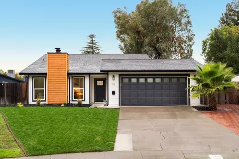 15 Governors Ct, Sacramento, CA 95817